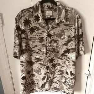 Trader Bay Men's Hawaiian Short Sleeve Shirt, size M